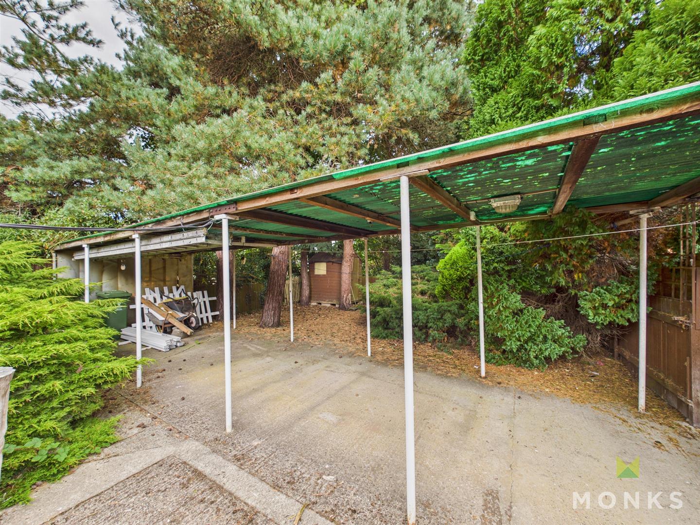 1 Station Avenue, Wrexham, LL14 5LU For Sale